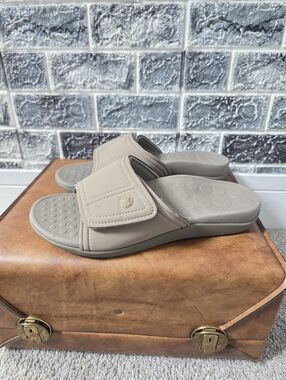 Vionic Women's Taupe Slip On Sandals Size 8